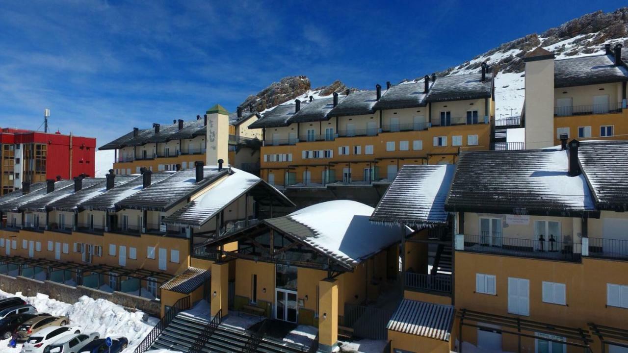 Apartamentos Vista เซียร์ราเนบาดา ภายนอก รูปภาพ